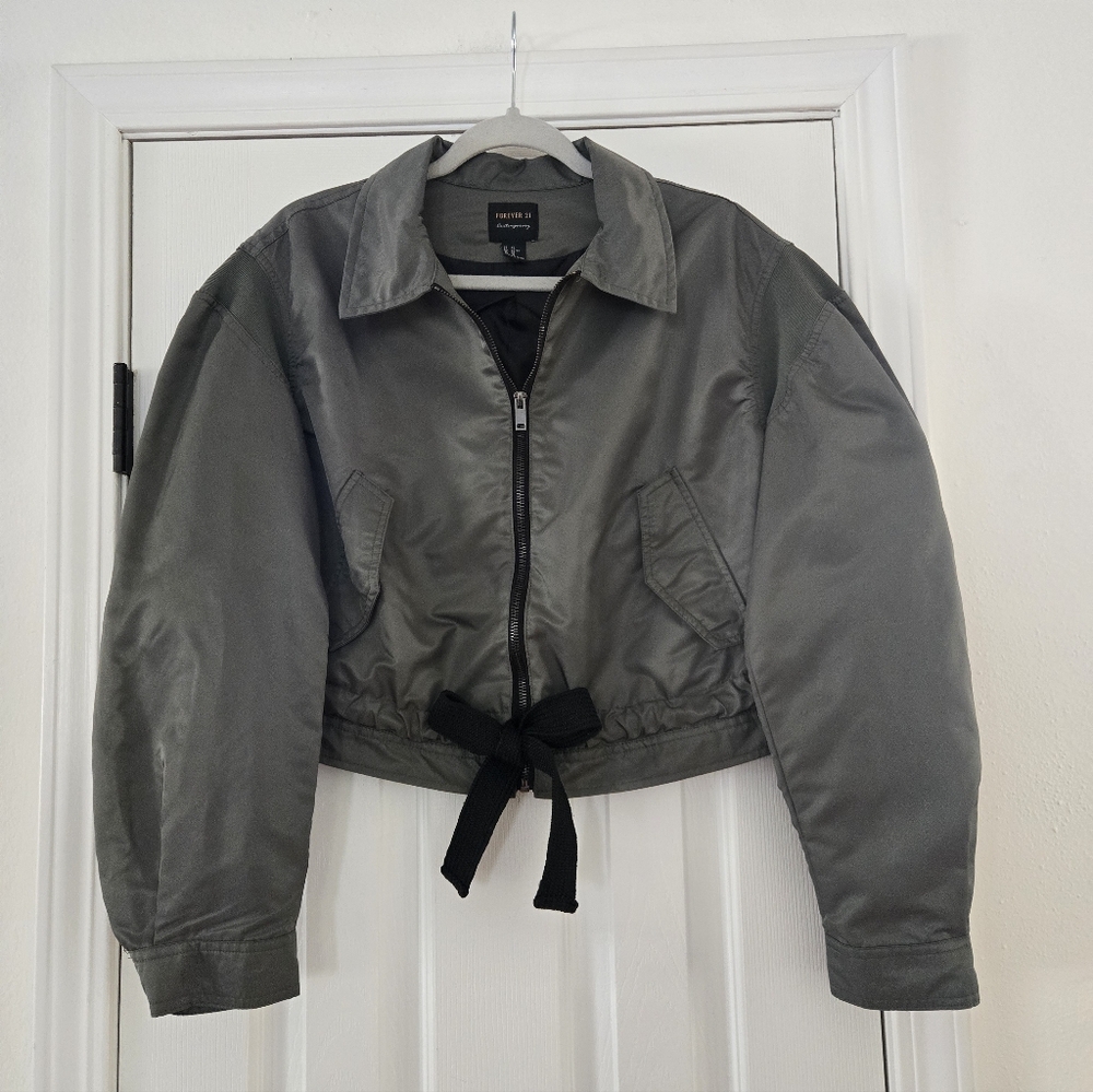 Forever 21 Green Cropped Bomber Jacket